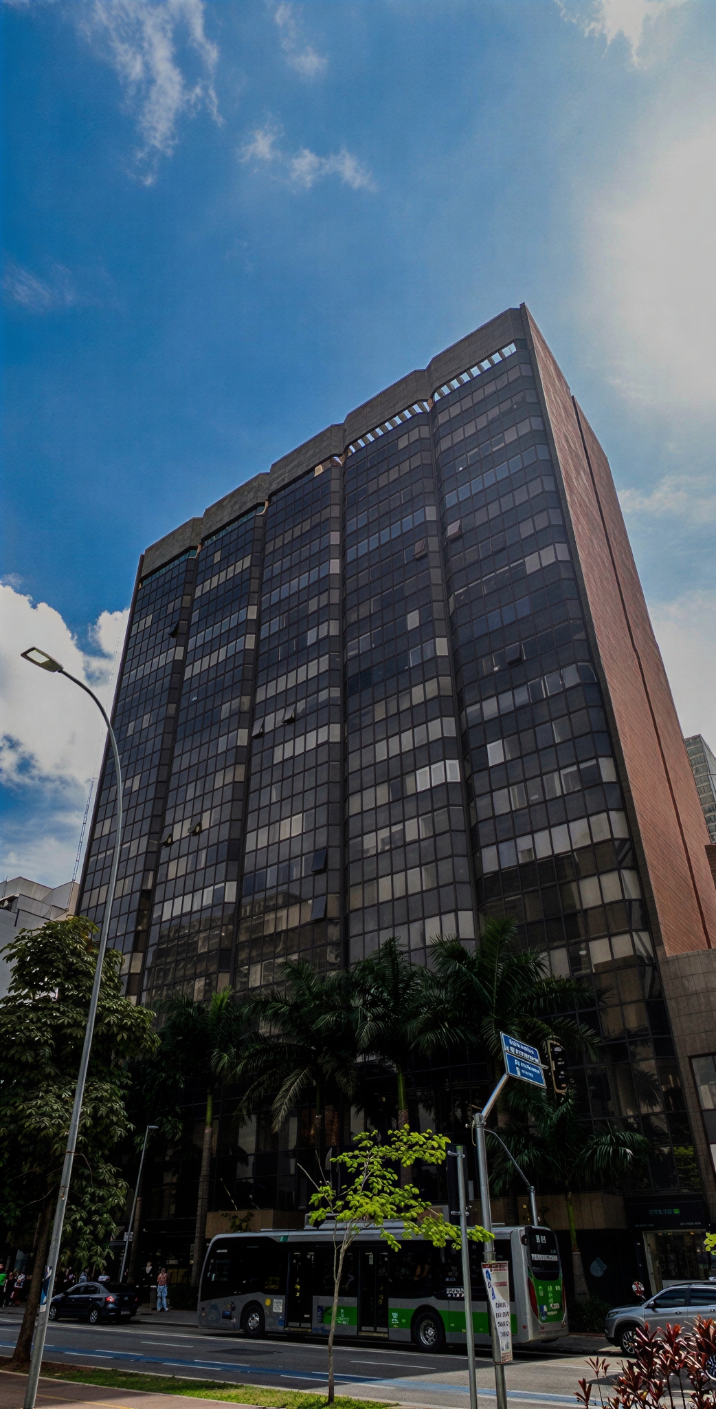 Edifício da VELLAR na Avenida Brigadeiro Faria Lima em São Paulo